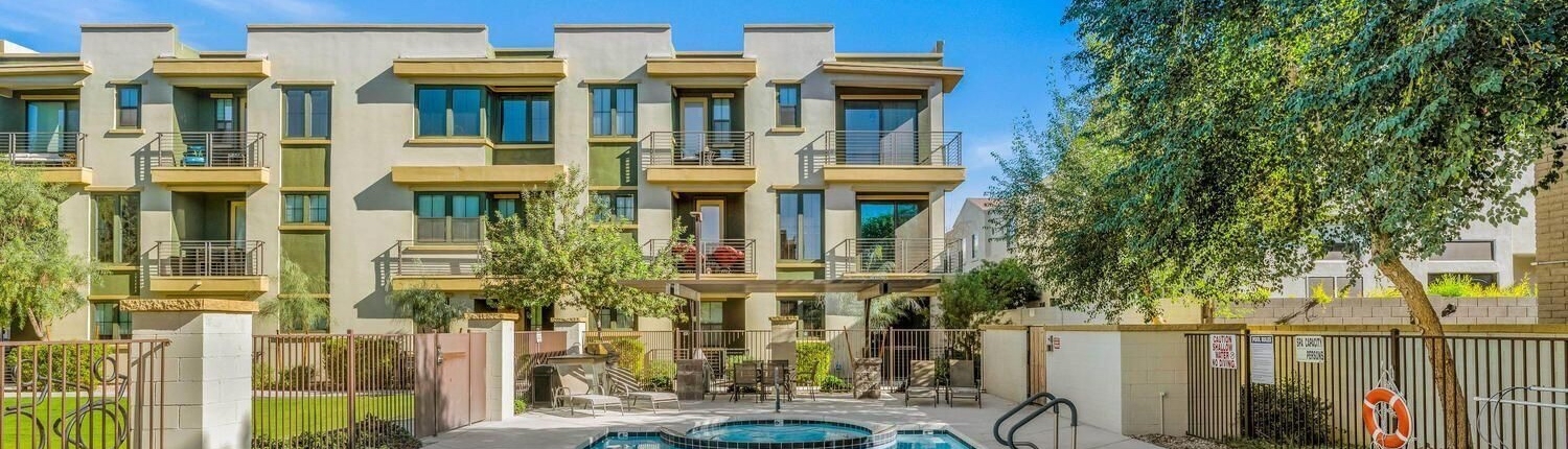 Biltmore-Living_2-1500x430