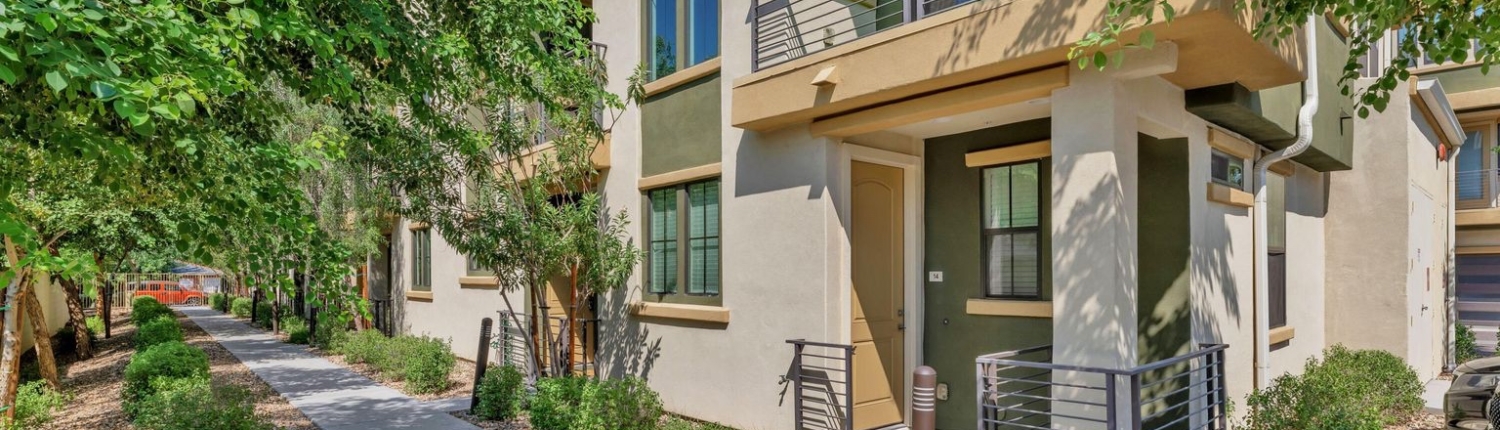 Biltmore-Living_5-1500x430